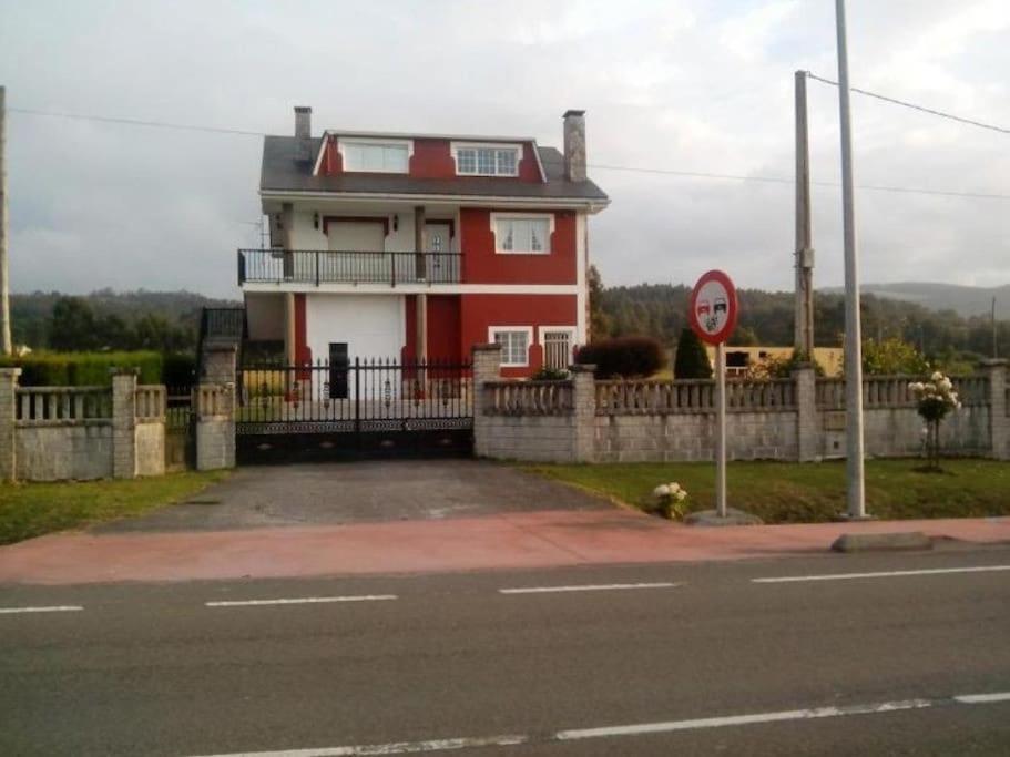Apartamento En Las Afueras Ribadeo Εξωτερικό φωτογραφία